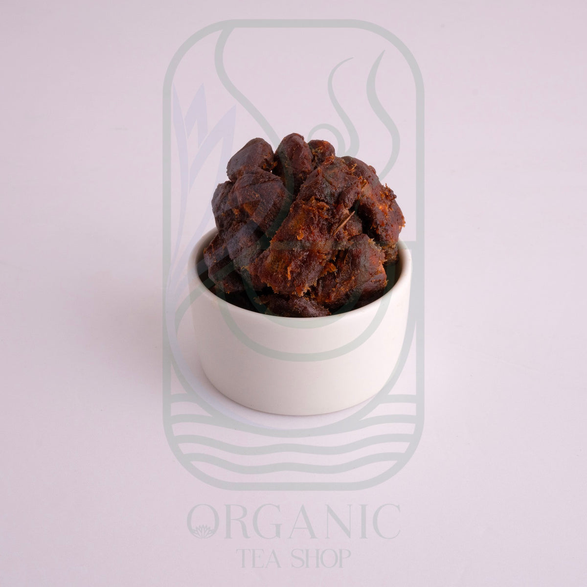 Whole dried tamarind fruit for cooking and beverages